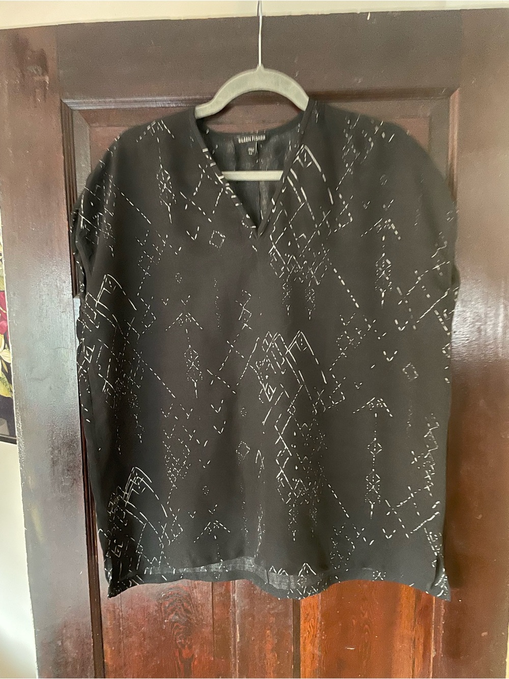 Eileen Fisher Boxy Too with White Geometric Stitch Pattern
